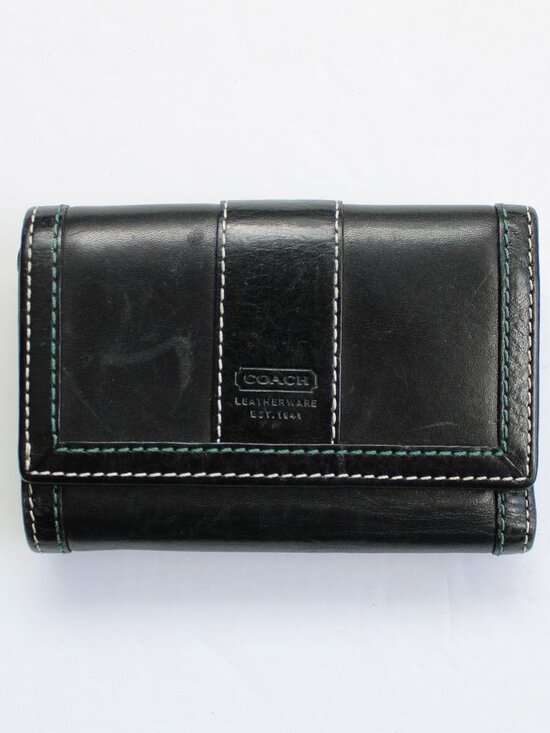 Coach Handbags - Coach Vintage Y2K Black Stitched Accent Bifold Leather Wallet Coin Pocket